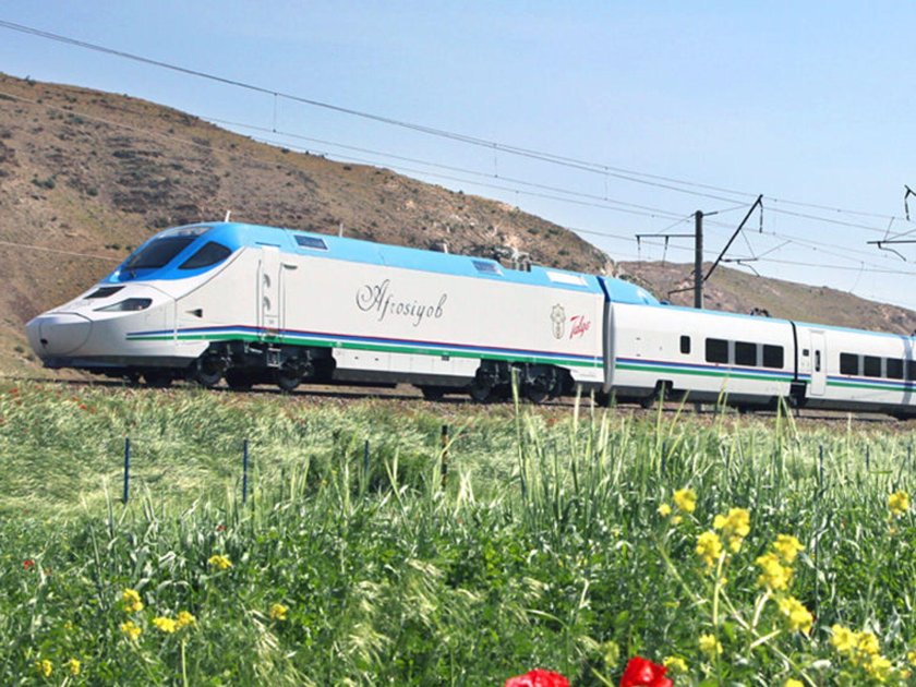 Поезд Афросиаб Узбекистан