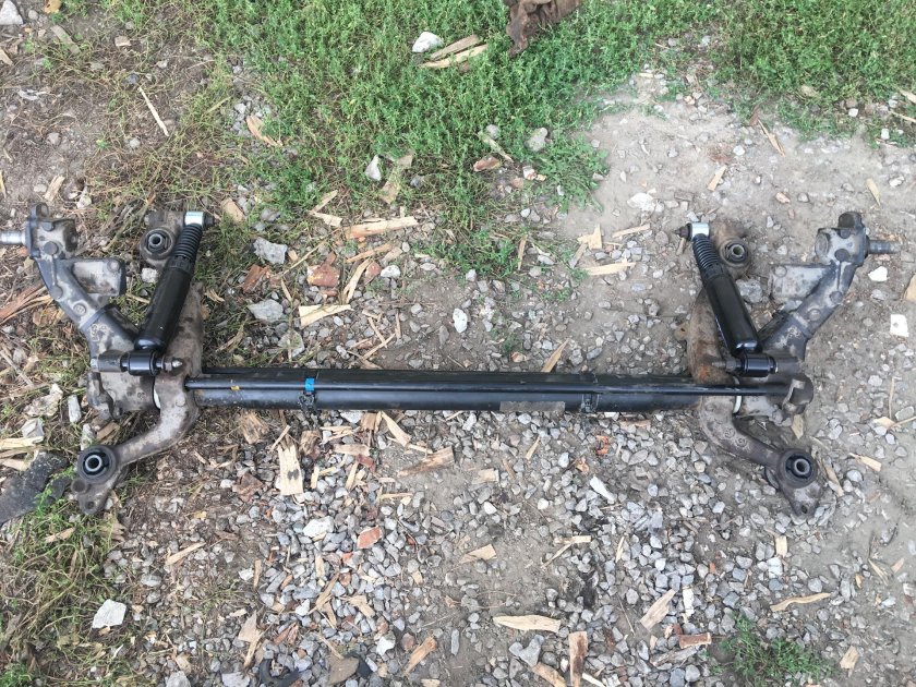 Задняя балка Пежо 206