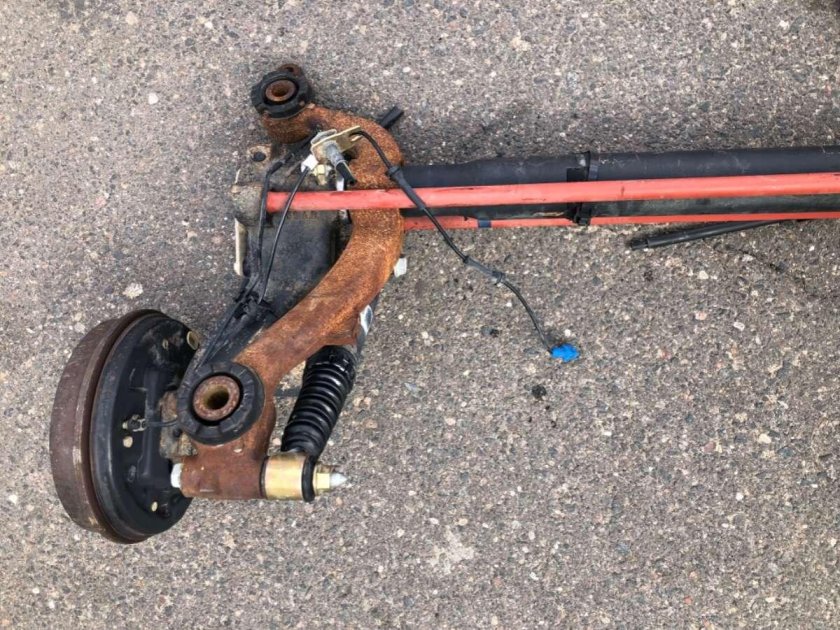 Балка Peugeot 206