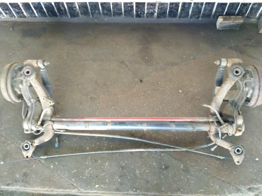 Peugeot 206 задняя балка