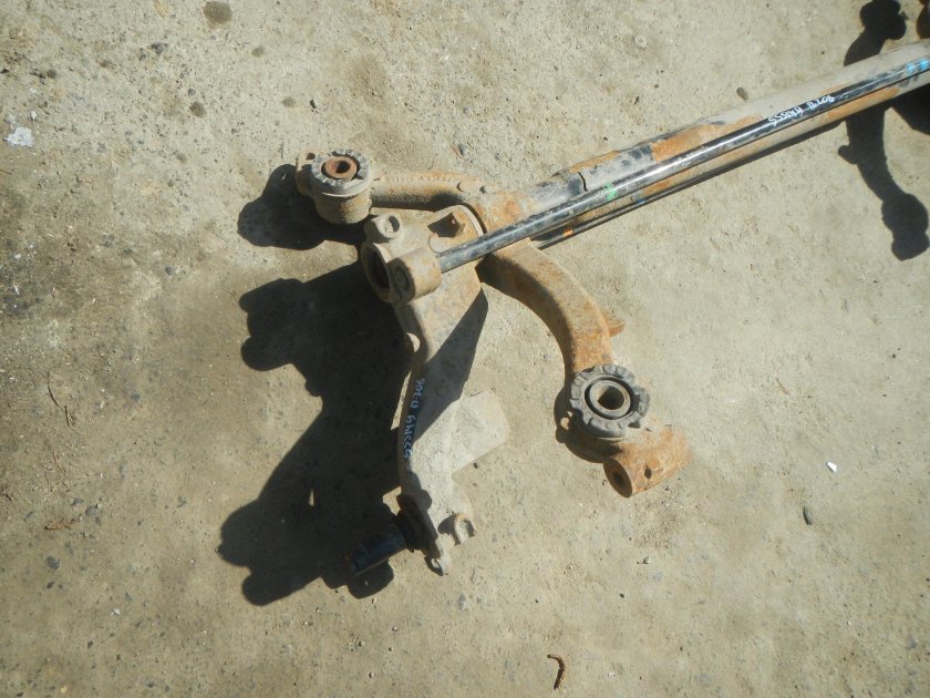 Балка задняя