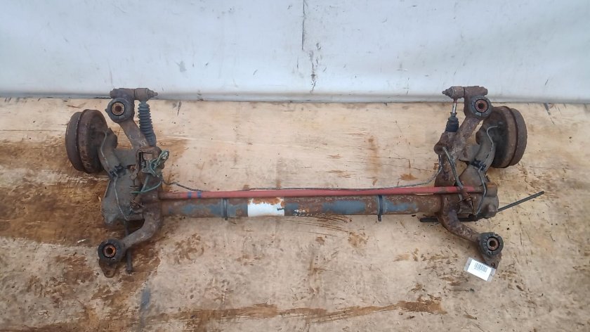 Балка задняя