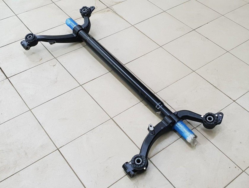 Задняя балка Пежо 206