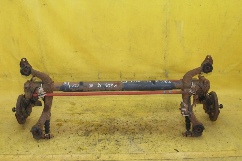 Задняя балка Ситроен Ксара Пикассо