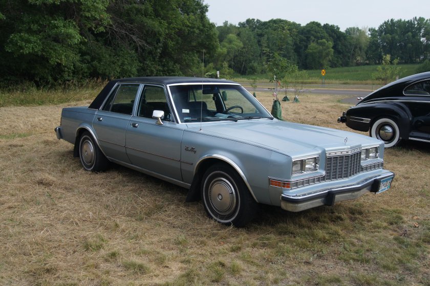 Plymouth Gran Fury 1985