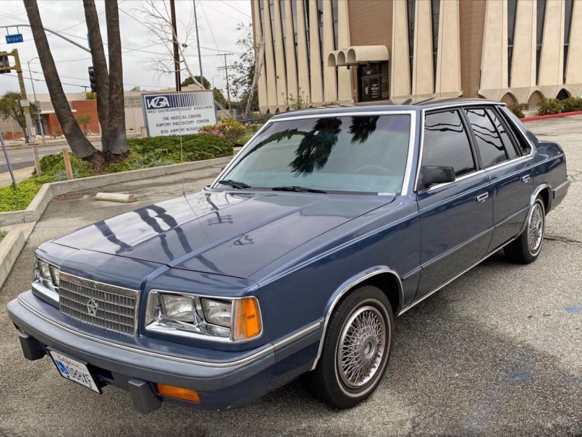 Plymouth caravelle 1987