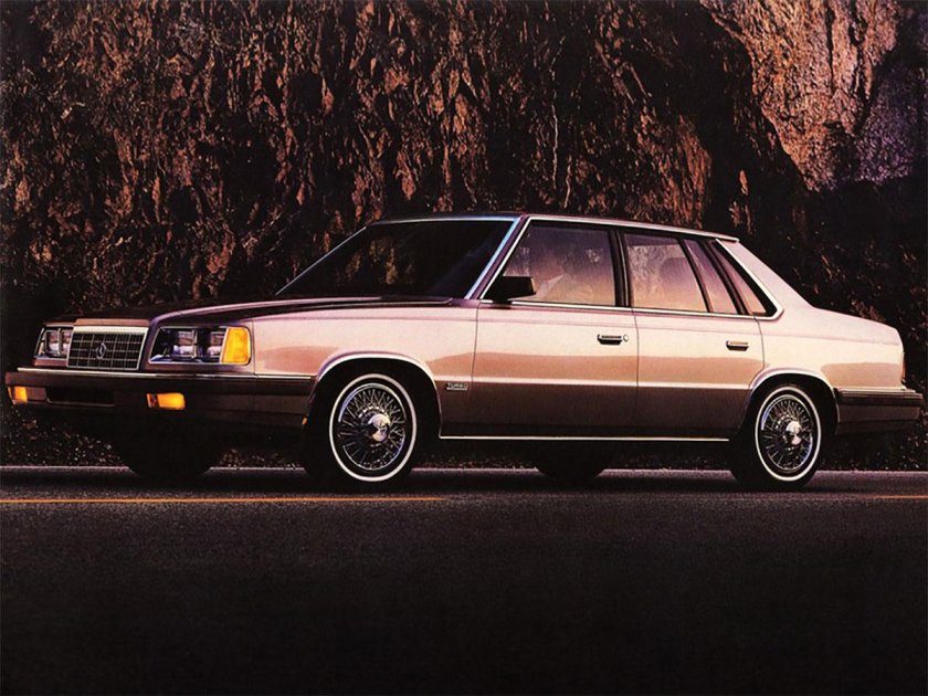 Plymouth Caravelle, 1983