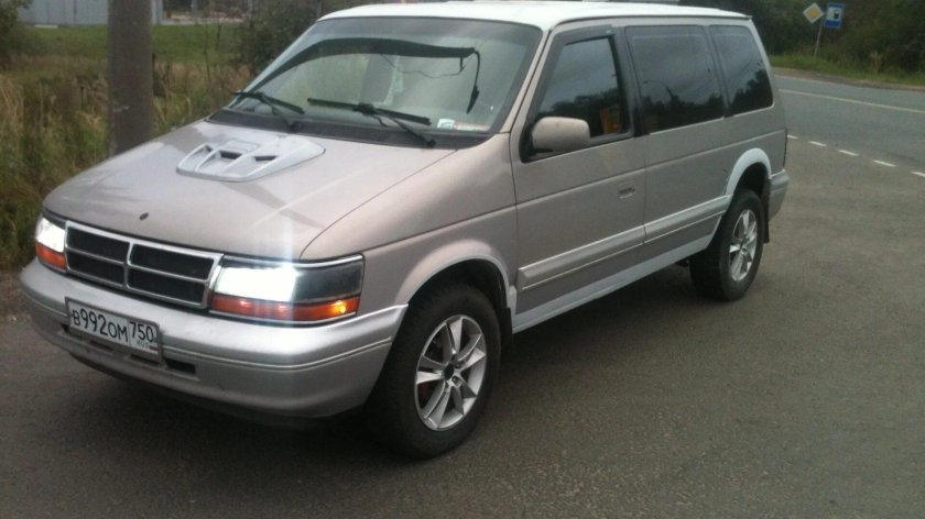 Plymouth Voyager 1995