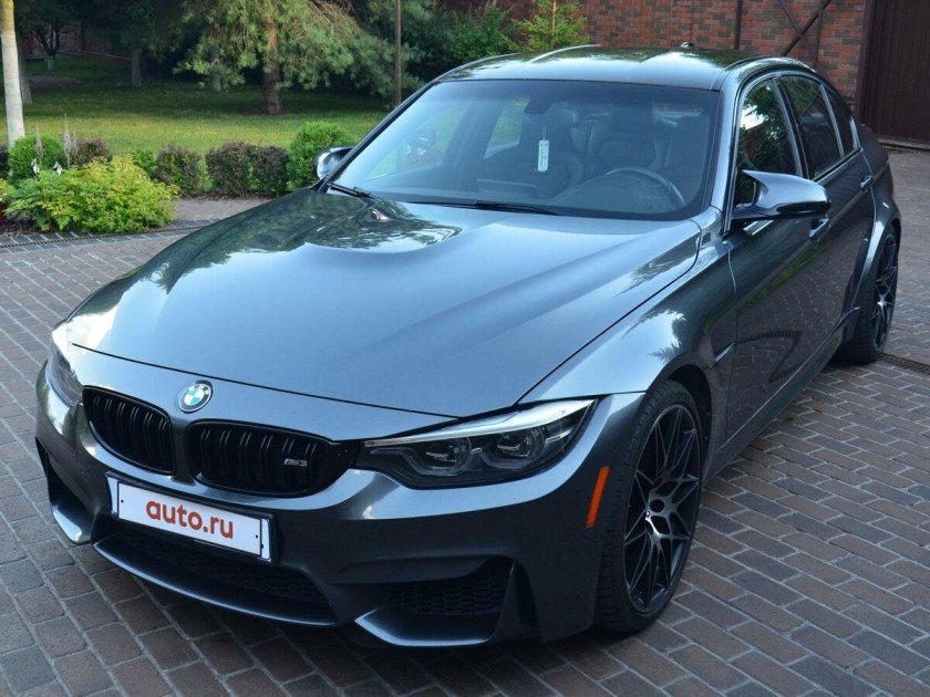 BMW m4 f80 2022 года серый цвет название