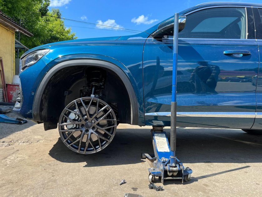 Geely Monjaro диски r20