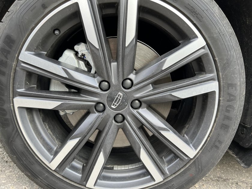 Geely Monjaro диски r20