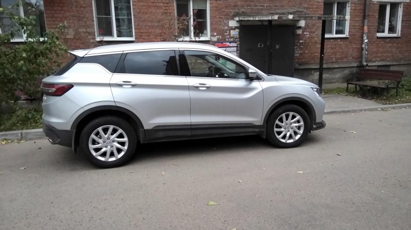 Geely Coolray диски r18