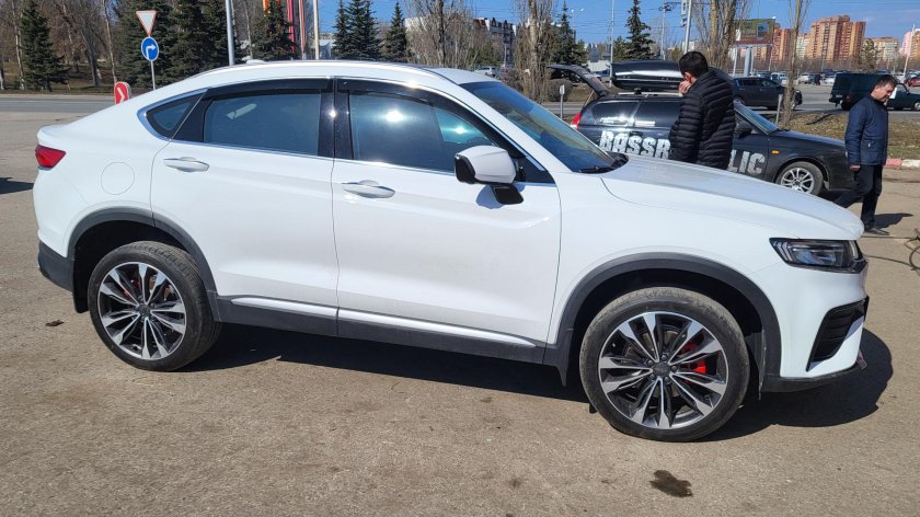 Geely tugella белая