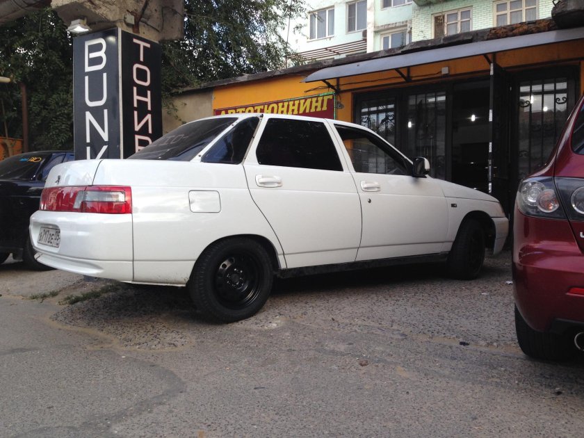 ВАЗ 2110 белая опер