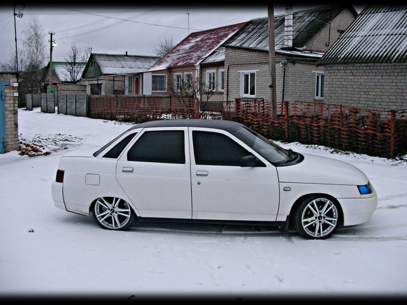 ВАЗ 2110 белая