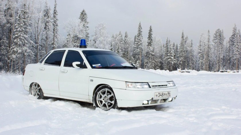 ВАЗ 2110 белая