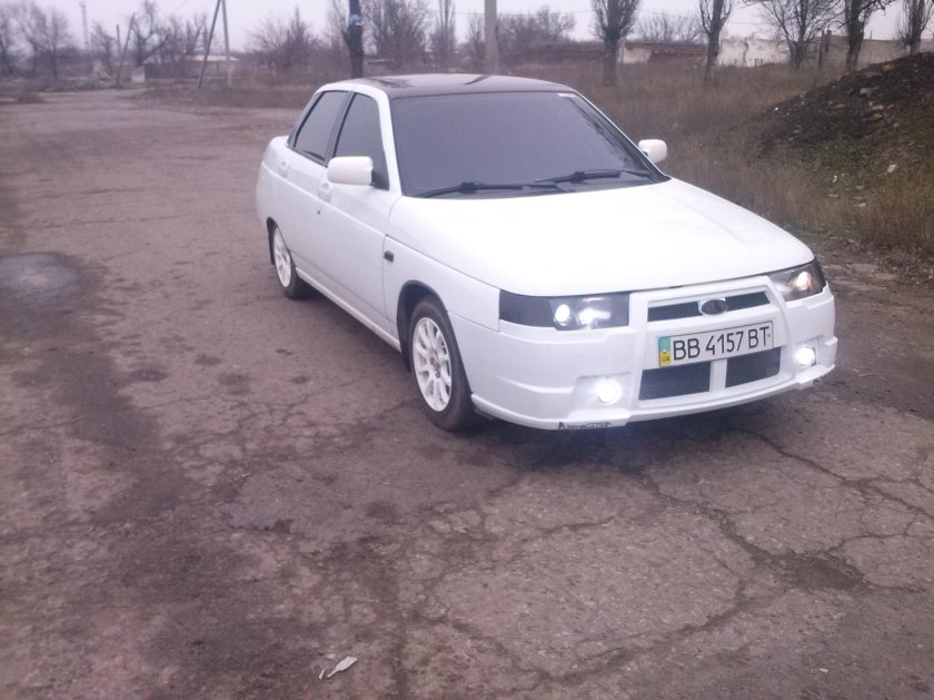ВАЗ 2110 белая