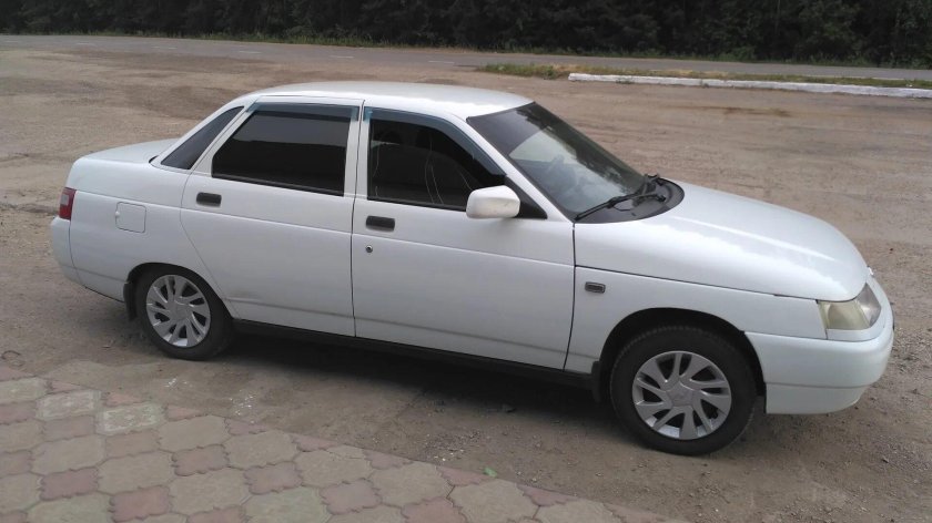 ВАЗ 21104