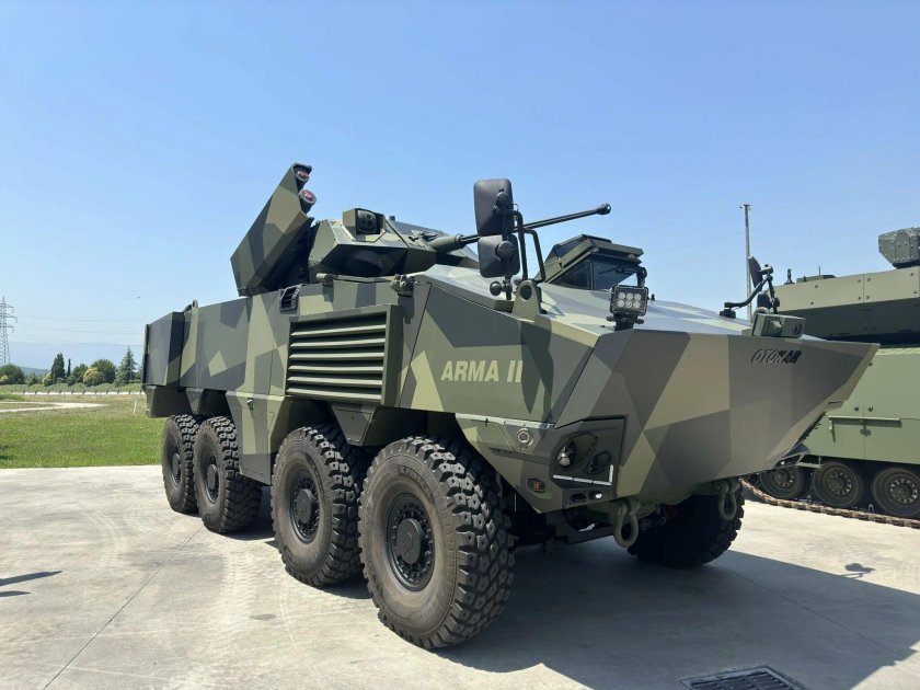 БТР Otokar Arma 8x8