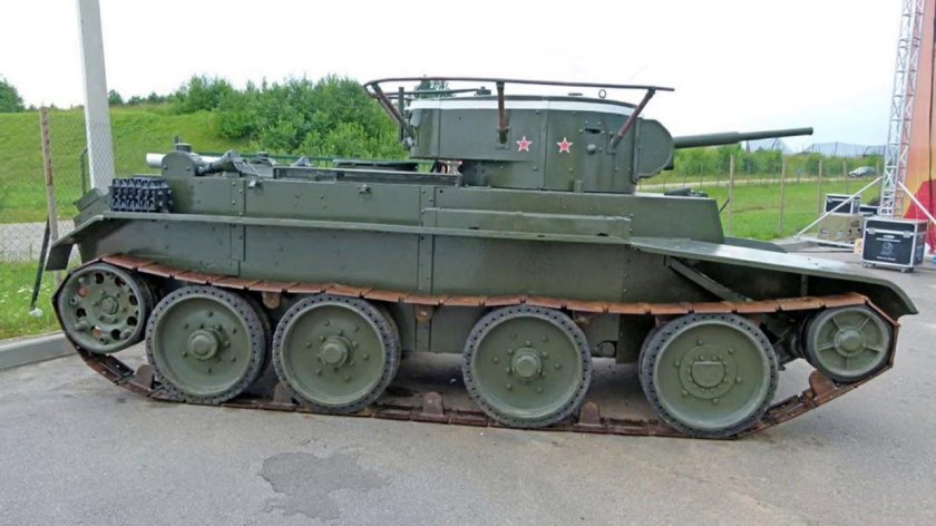 БТ-7 танк