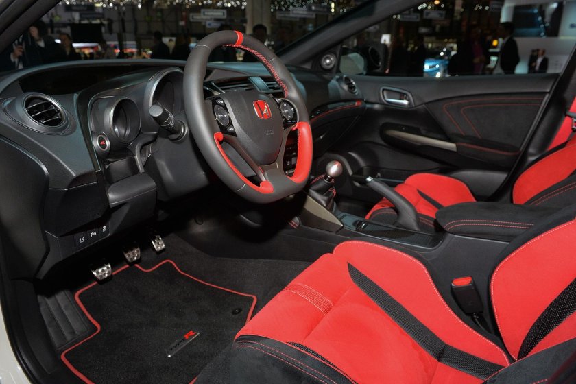 Honda Civic Type r салон