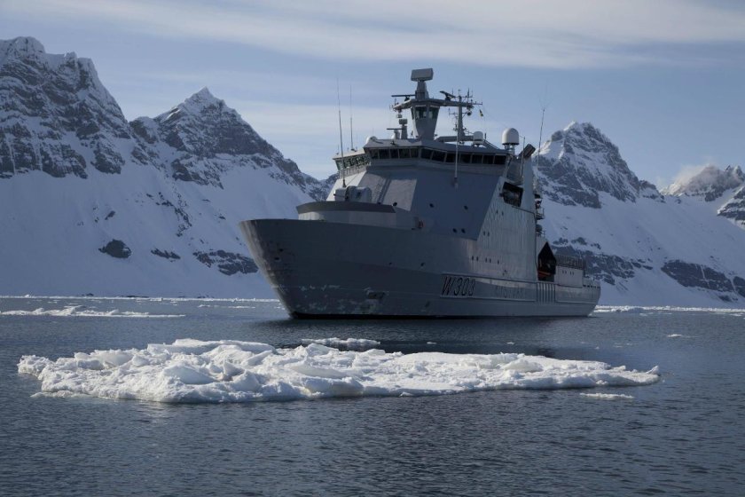 Ледокол Свальбард Норвегия