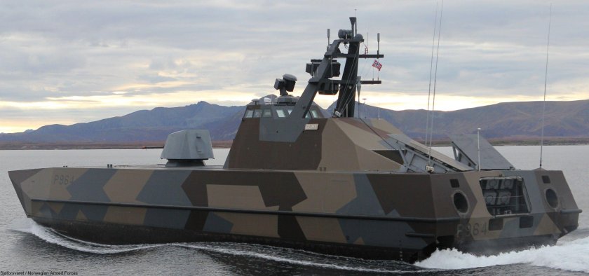 Норвежский ракетный катер KNM Glimt (p964)