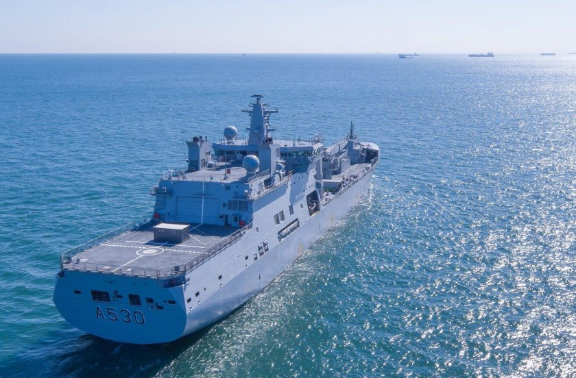 Норвежский корабль комплексного снабжения a 530 Maud