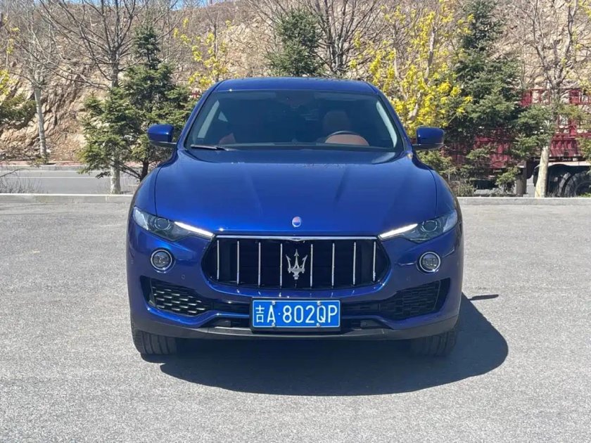 Мазерати леванта