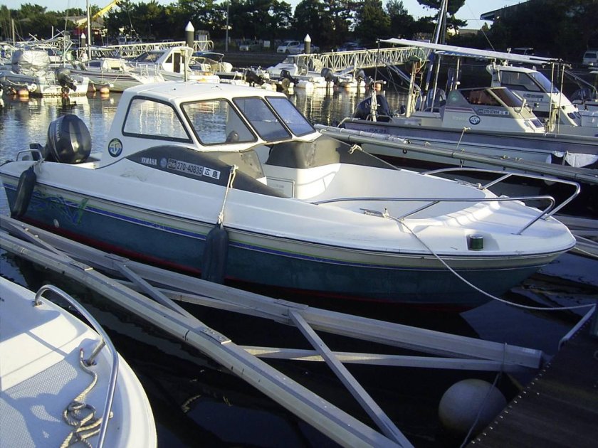 Катер yamaha