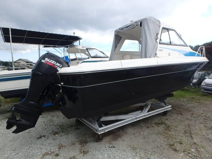 Катер Yamaha SRV-20