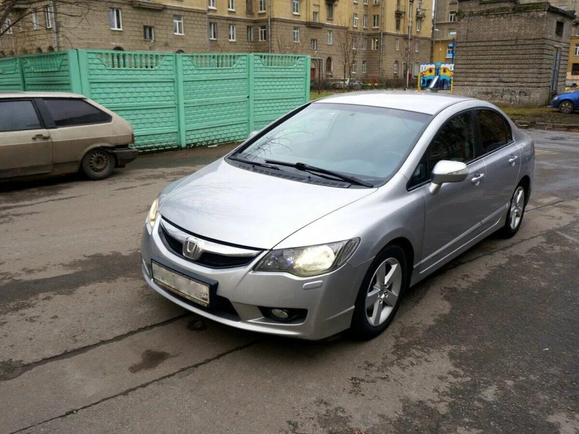 Honda Civic 4d 2010