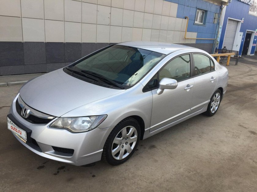 Honda Civic 2008 серебристый