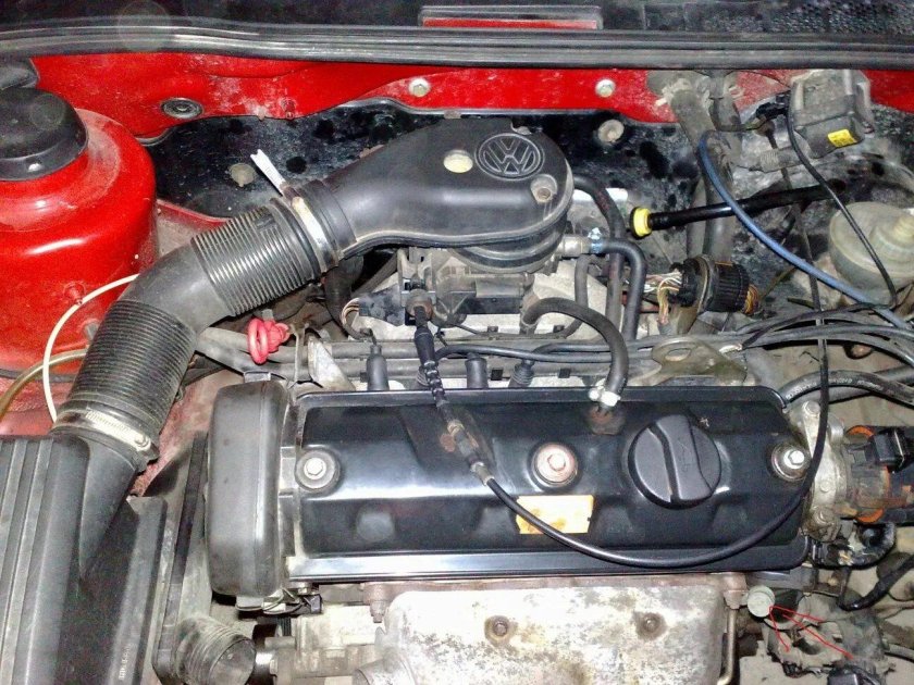 VW Golf 3 1.6 инжектор