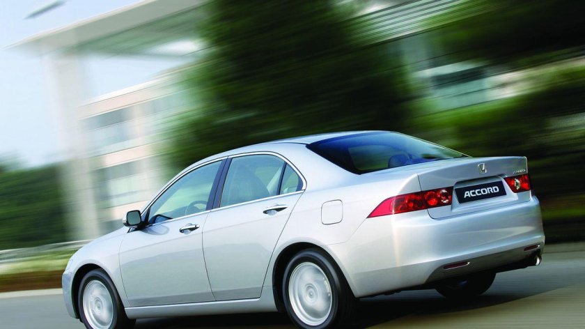 Honda Accord 2.4 sedan 2003