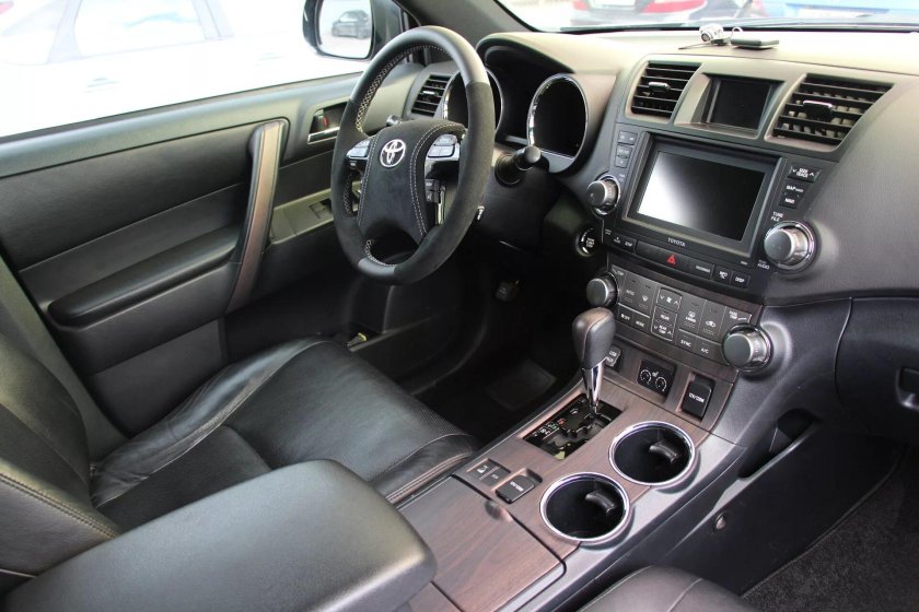 Toyota Highlander 2008 салон