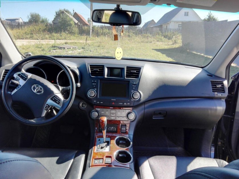 Toyota Highlander 2013 салон