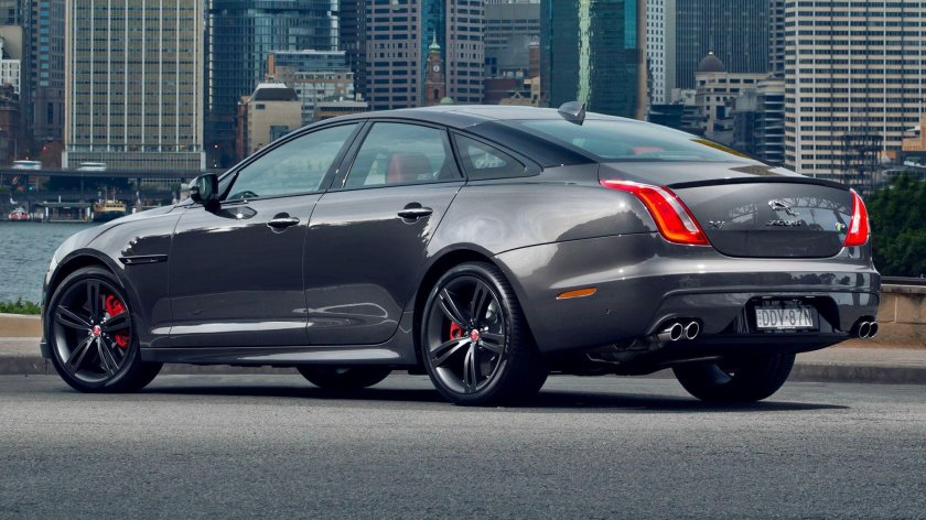 Jaguar XJ Luxury