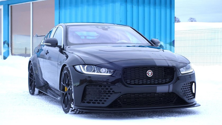 Jaguar xe 2018