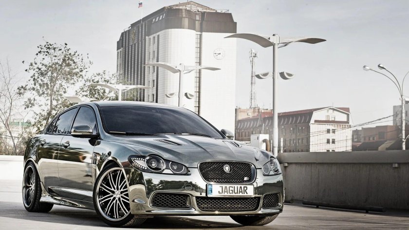 Jaguar XF зеленый пленка