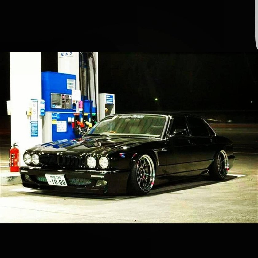 Jaguar xj40 stance