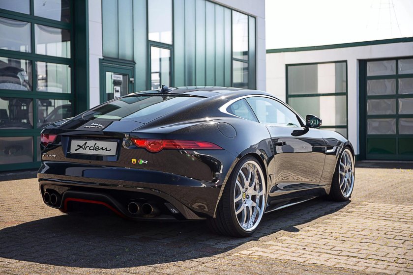 Jaguar f Type r