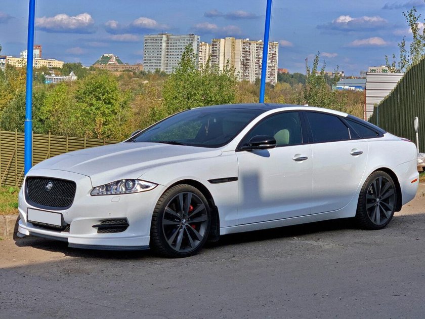 Jaguar XJ x351