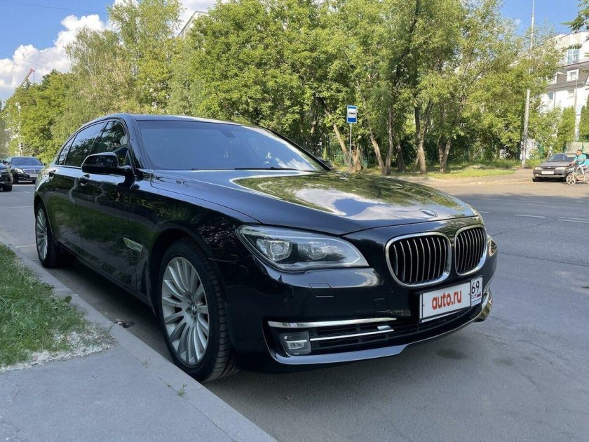 Бмв 7 серии 2012