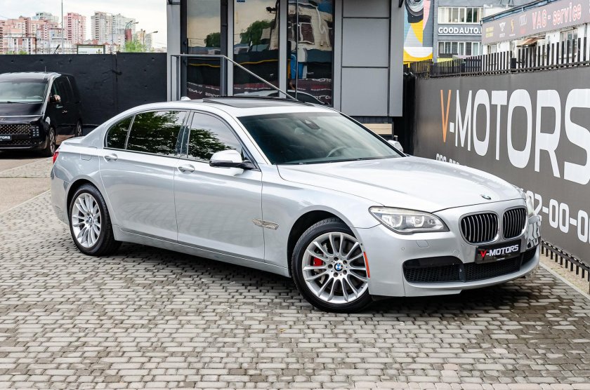 Бмв 750 li 2013 год