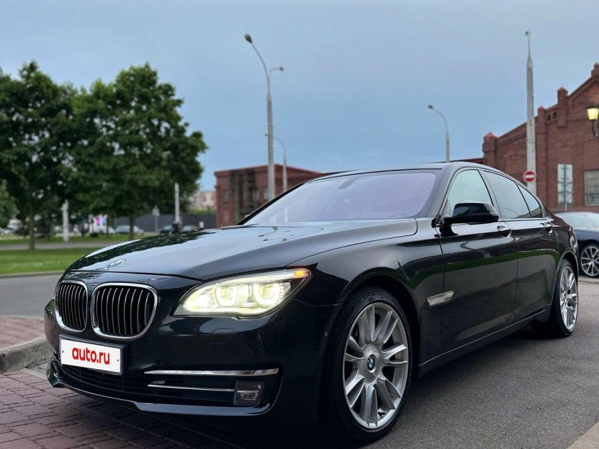 Бмв 7 серии 2012