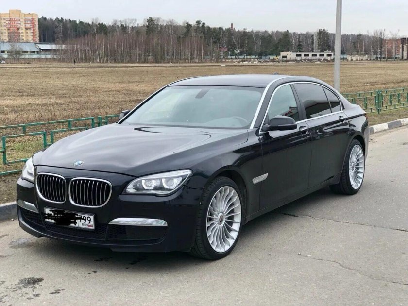 BMW m7 f01
