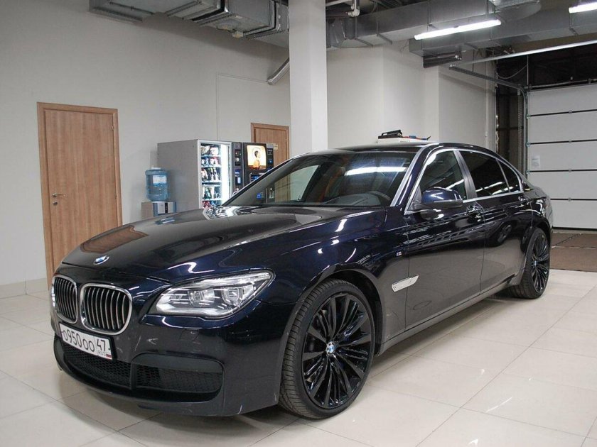 БМВ 750li f01