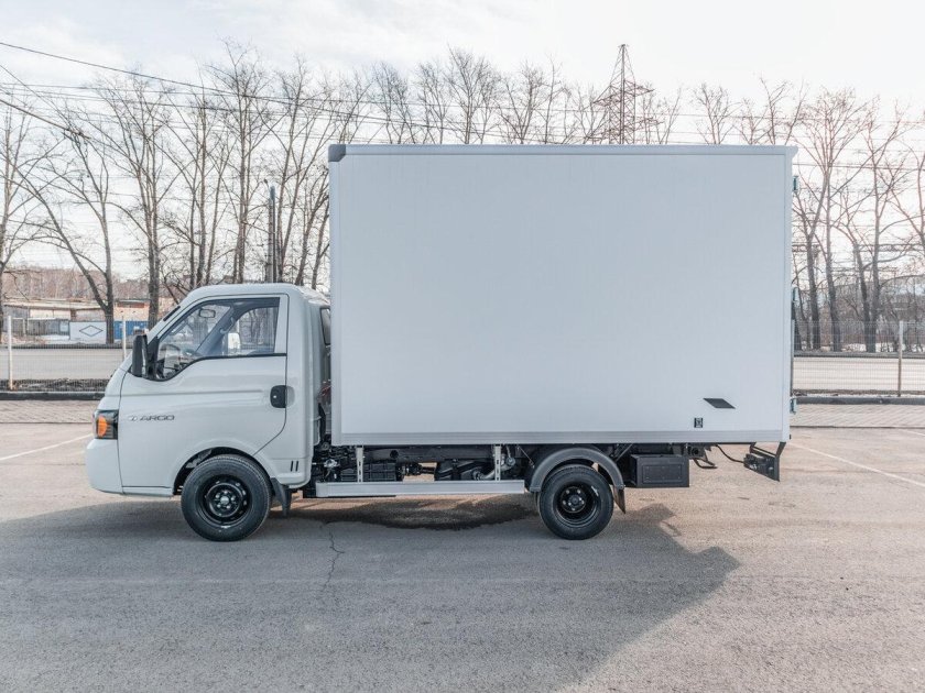 Sollers ATLANT фургон бортовой тентованный