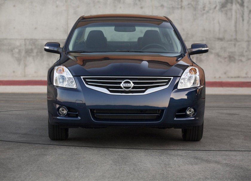Nissan Altima 2010